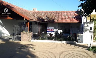 Casa centrica en venta en General Belgrano Buenos Aires interior