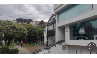 Vendo, arriendo o permuto   casa institucional  Unicentro Bogotá