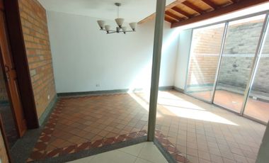 casa en arriendo en suramérica. Cod A217235