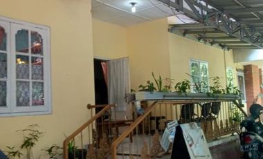 Rumah cocok untuk usaha jl trunojoyo dago Bandung