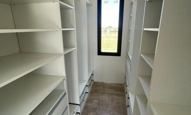 Casa a estrenar en Barrio Los Talas, Canning.