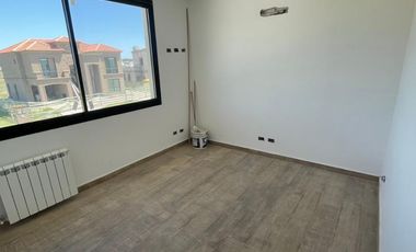 Casa a estrenar en Barrio Los Talas, Canning.