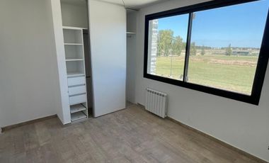 Casa a estrenar en Barrio Los Talas, Canning.