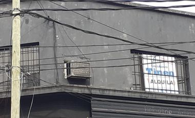 SE ALQUILAN TRES OFICINAS PARA USO COMERCIAL Y/O PROFESIONAL
