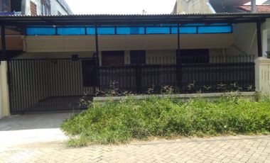 Rumah disewakan Gunung Sari Indah Surabaya
