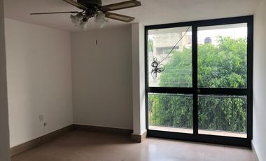 Casa En Venta En Chapultepec Norte – Excelente Ubicación En Esquina Amplia casa en venta en una de las zonas más céntricas y cotizadas de Morelia
