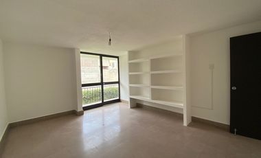 Casa En Venta En Chapultepec Norte – Excelente Ubicación En Esquina Amplia casa en venta en una de las zonas más céntricas y cotizadas de Morelia