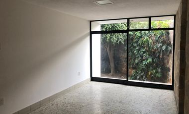 Casa En Venta En Chapultepec Norte – Excelente Ubicación En Esquina Amplia casa en venta en una de las zonas más céntricas y cotizadas de Morelia