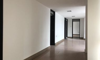 Casa En Venta En Chapultepec Norte – Excelente Ubicación En Esquina Amplia casa en venta en una de las zonas más céntricas y cotizadas de Morelia