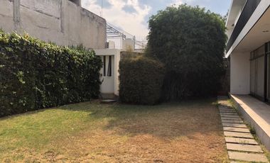 Casa En Venta En Chapultepec Norte – Excelente Ubicación En Esquina Amplia casa en venta en una de las zonas más céntricas y cotizadas de Morelia