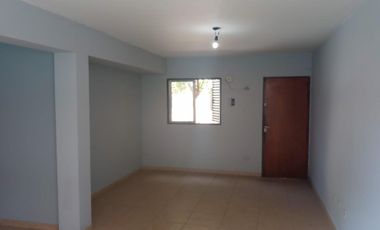 LINDO / BUEN ESTADO   Bº COVIMET   3 DORM  PATIO   ESPACIO ESTACIONAMIENTO   USD 25.000  IMPERIO MAT.518