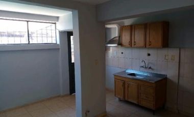 LINDO / BUEN ESTADO   Bº COVIMET   3 DORM  PATIO   ESPACIO ESTACIONAMIENTO   USD 25.000  IMPERIO MAT.518