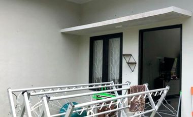 Rumah 1 Lt luas 120 m di menganti, posisi perumahan depan jalan raya besar, elite & aman