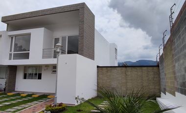 Venta de casa Sector Valle de los Chillos la Armenia 2 Veracruz II 250 M2