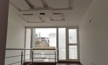 Venta de casa Sector Valle de los Chillos la Armenia 2 Veracruz II 250 M2