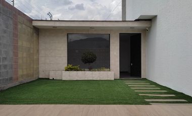 Venta de casa Sector Valle de los Chillos la Armenia 2 Veracruz II 250 M2