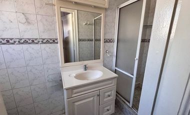 Casa sólida, 5 dorm. estar, 4 baños, terraza, patio, estac.