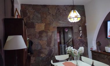 Vendo casa en dos plantas en Libertad Merlo. precio total: U$S 85.000 ¡¡¡OPORTUNIDAD