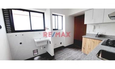 Venta Departamento Moderno De 2 Dormitorios En Surco En Edificio In Tower