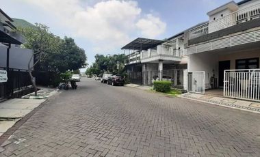 Rumah Mewah di Perumahan Garden Dian Regency Sidoarjo