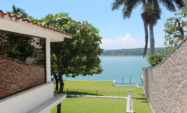 Casa en Venta en Tequesquitengo, Jojutla, Morelos