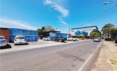 LOTE COMERCIAL DOLEGUITA