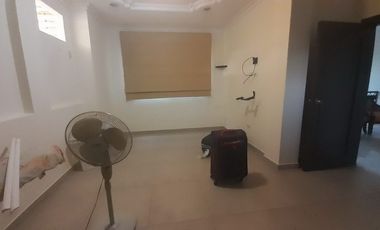 Venta de Casa en Samborondón de 3 dormitorios  Urb Fontana, frente al Lago