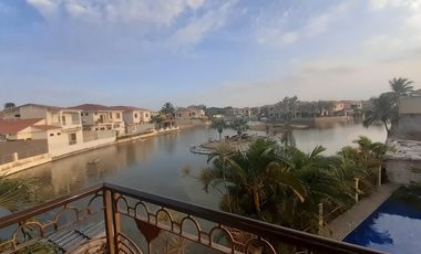 Venta de Casa en Samborondón de 3 dormitorios  Urb Fontana, frente al Lago