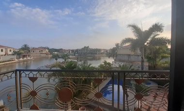 Venta de Casa en Samborondón de 3 dormitorios  Urb Fontana, frente al Lago