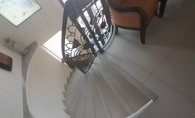 Venta de Casa en Samborondón de 3 dormitorios  Urb Fontana, frente al Lago