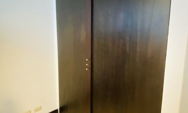 Exclusivo Penthouse de Primera Full Amoblado de 3 Dormitorios en el Malecón de Salinas con Garaje