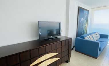 Exclusivo Penthouse de Primera Full Amoblado de 3 Dormitorios en el Malecón de Salinas con Garaje