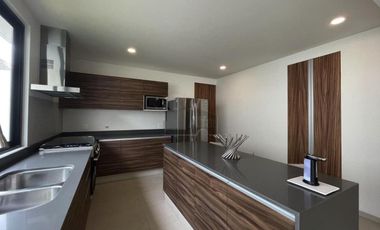 Moderna casa nueva en venta en Metepec con amenidad Externa.
