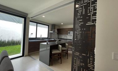 Moderna casa nueva en venta en Metepec con amenidad Externa.