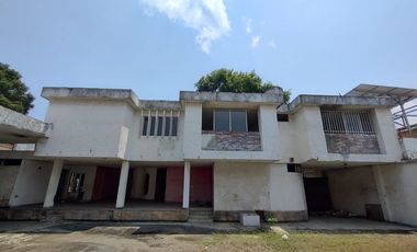 casalote en venta en quinta oriental. Cod V13756