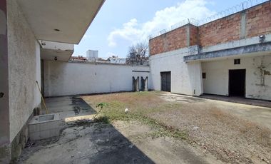 casalote en venta en quinta oriental. Cod V13756