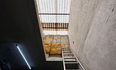 Oficina con almacenes en venta, Justo Sierra Sinatel