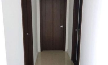 Brand new Semi Furnished unit for rent in The Suites