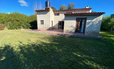 CHALET BARRIO LA ARMONIA. Chalet en Venta.