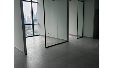 SEA CONFIABLE ALQUILA OFICINAS EN FINANCIAL CENTER
