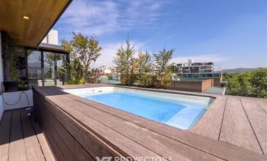 Penthouse en venta de 1 dorm. en Vitacura (Jardín del Este)