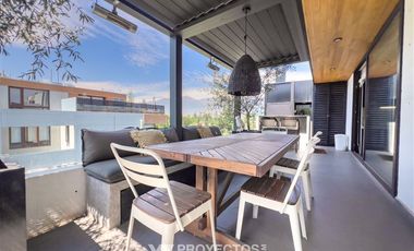 Penthouse en venta de 1 dorm. en Vitacura (Jardín del Este)