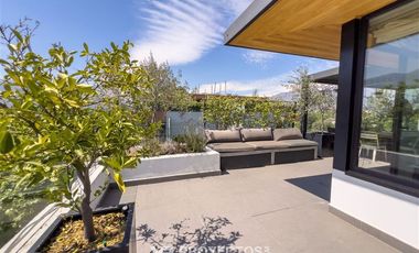 Penthouse en venta de 1 dorm. en Vitacura (Jardín del Este)