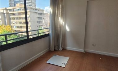 Departamento en arriendo 2d 2b Metro Manquehue. Las Condes