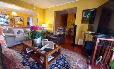 Se arrienda casa en condominio de Villaseca