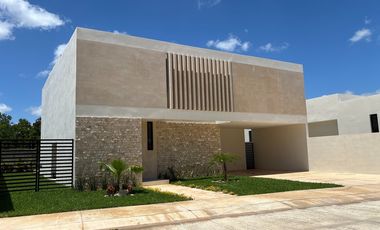 Casa en venta Mérida Yucatán, Privada Rocío Country Living