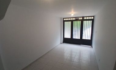 casa en arriendo en corales. Cod A7344893