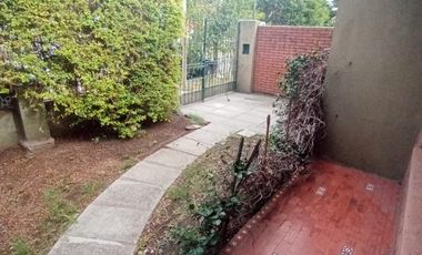 Casa 3 ambientes Lote 8.66x49