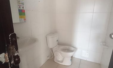edificio en arriendo en acevedo tejada. Cod A2347
