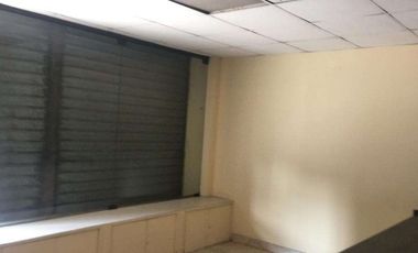 Alqu. Local 70 M2 Cerca Av.9 de Octubre(J. Luna)